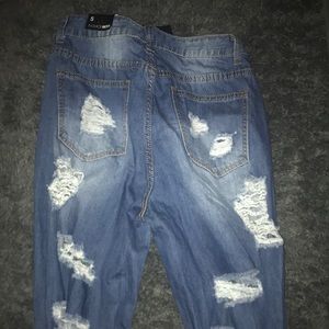 FashionNova no sensor distressed denim jeans medium blue wash